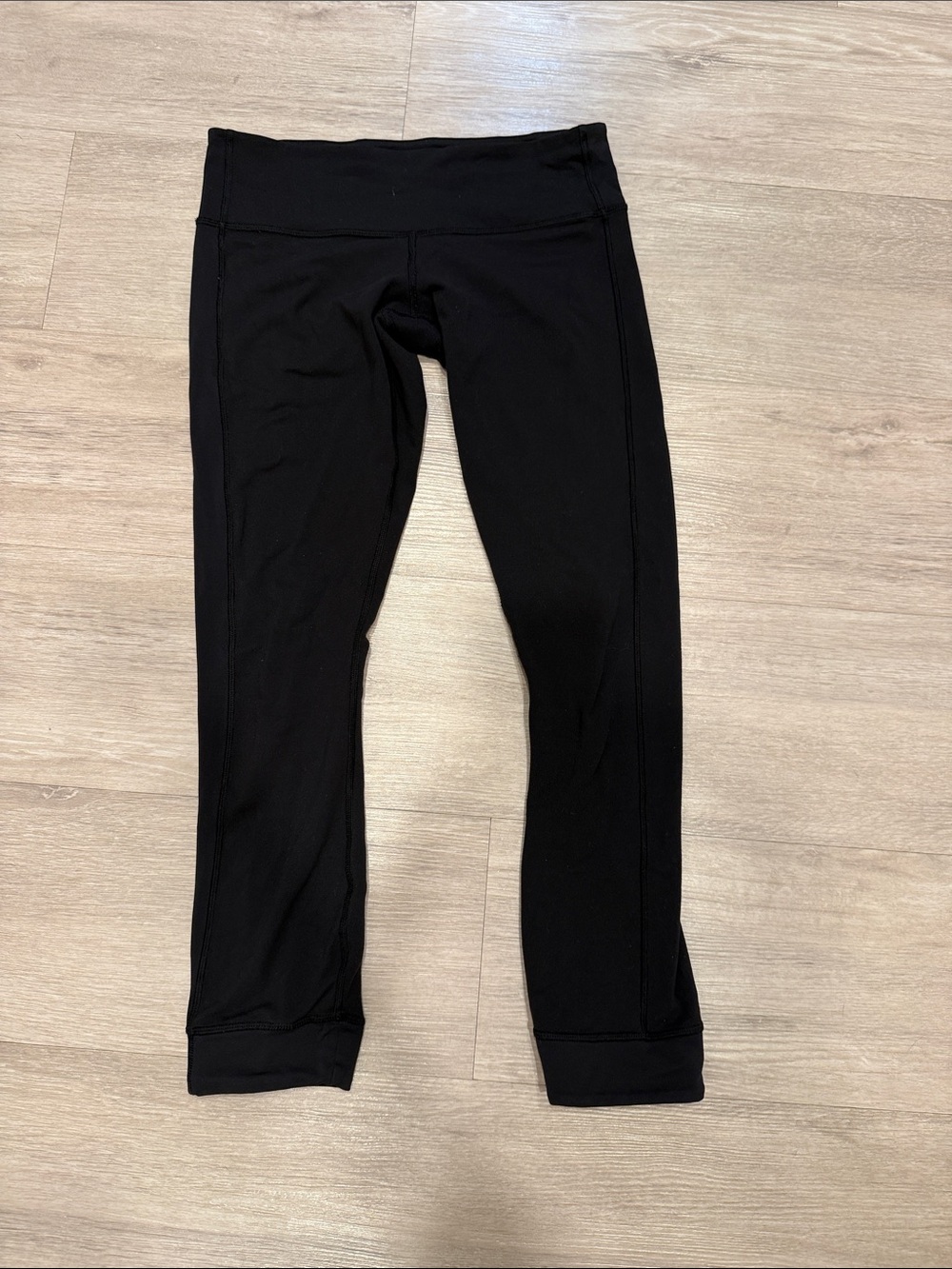 Black Lululemon Capri Leggings 4